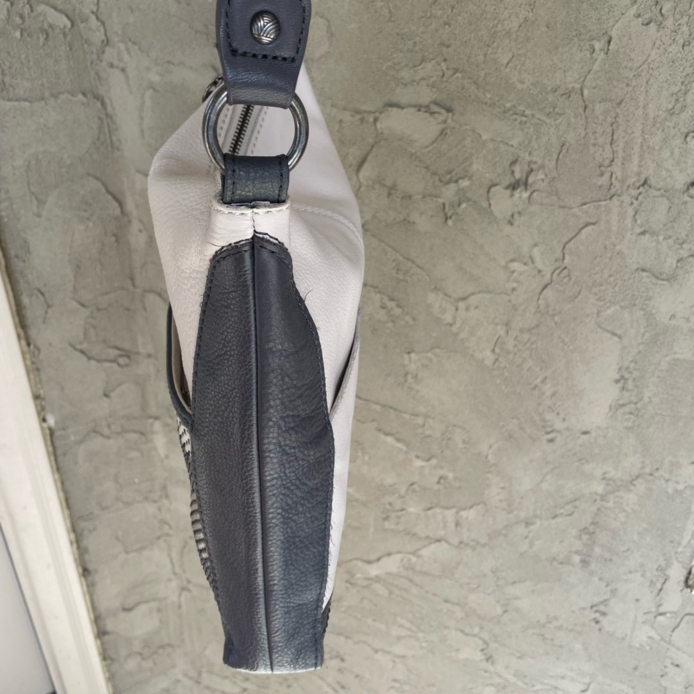 White and Gray Leather Crossbody Bag - Picture 7 of 10